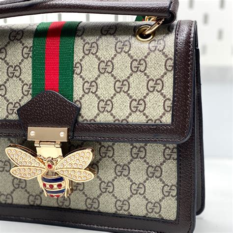 fake gucci bee purse|gucci purse snake clasp.